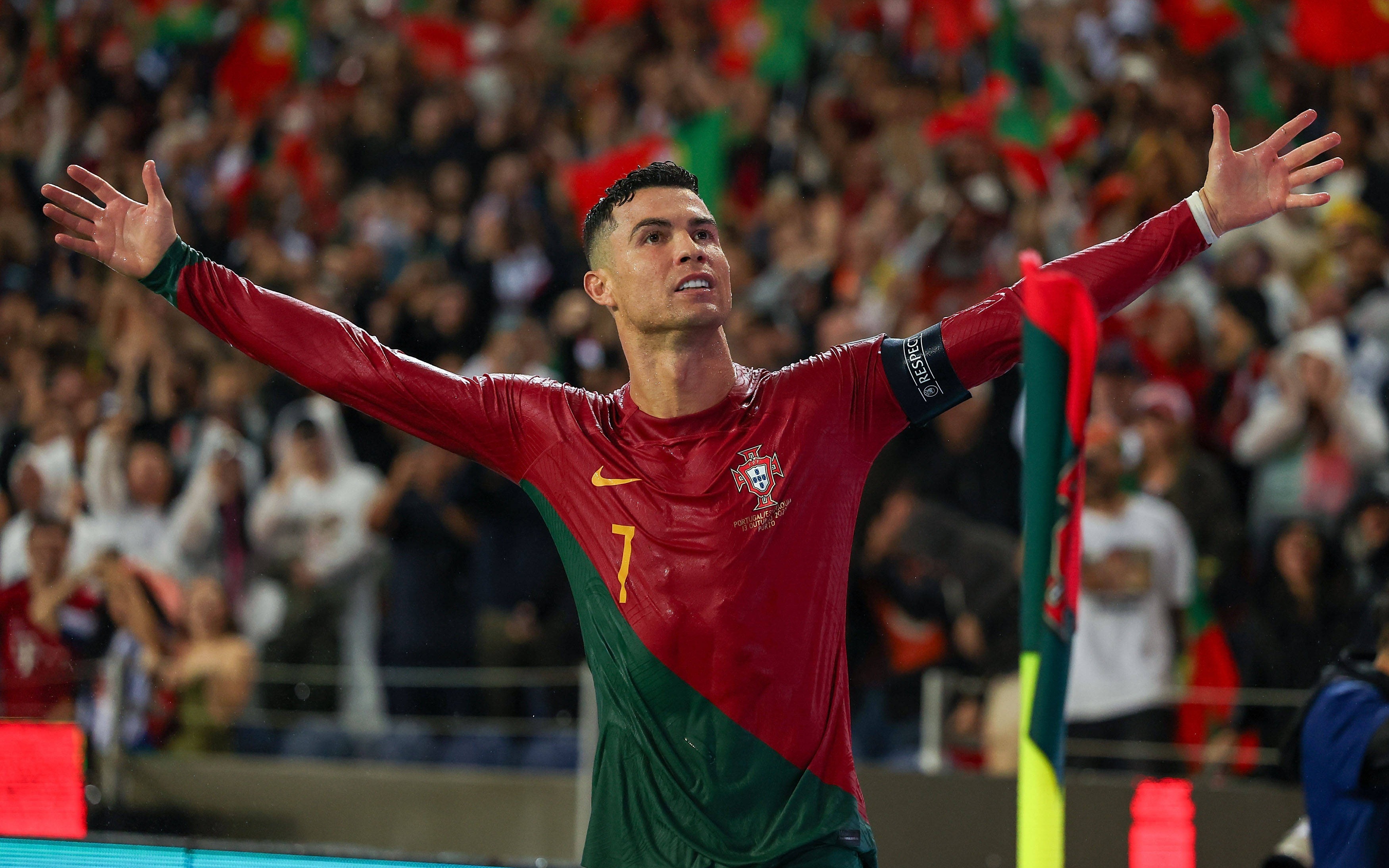 云开全站体育app登录官网 -关于C罗迎来十五赛季高光表现，塞尔维亚队球迷沸腾！的信息